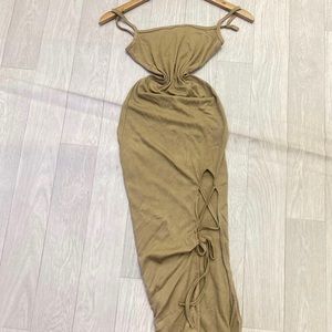 Ridbed very clean bodycon gown, available in all types of colors and sizes